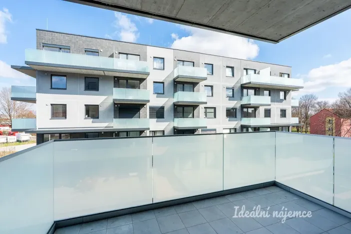 Pronájem bytu 2+kk, Praha - Prosek, Čakovická, 52 m2