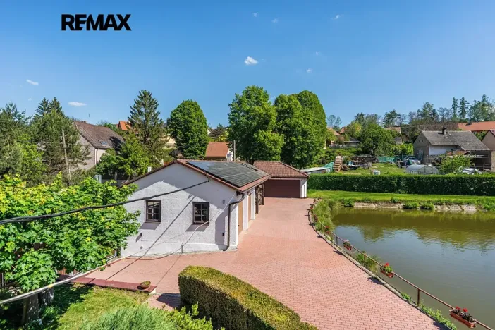 Prodej rodinného domu, Přelíc, 460 m2