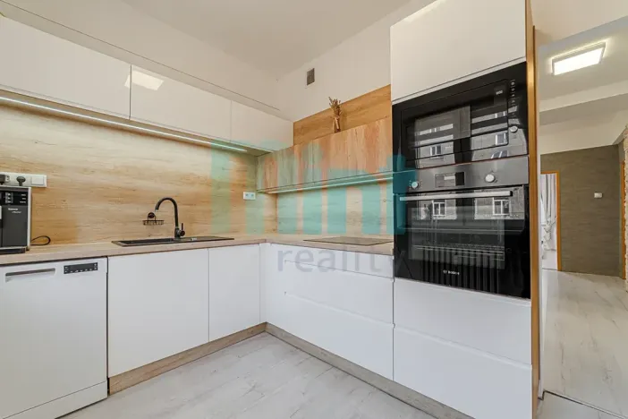 Prodej bytu 3+1, Ostrava, Sokolská třída, 75 m2