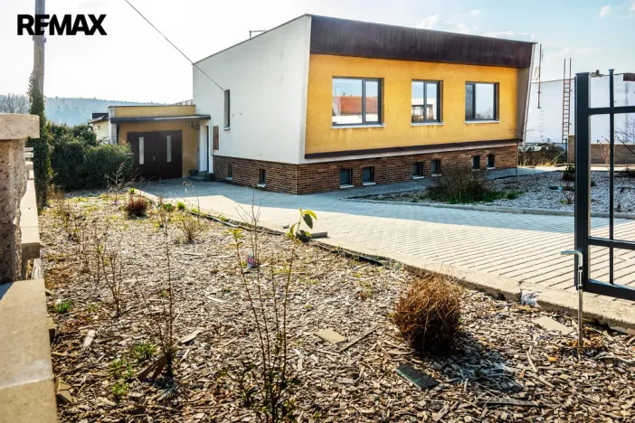 Prodej rodinného domu, Šumná, 200 m2