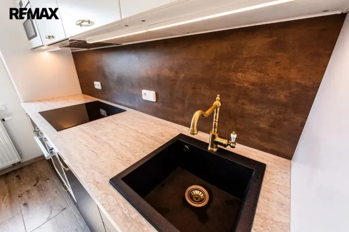 Prodej rodinného domu, Šumná, 200 m2