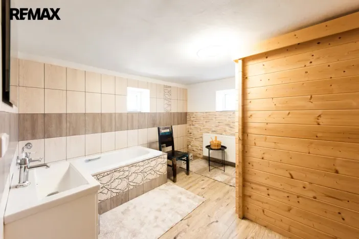 Prodej rodinného domu, Šumná, 200 m2