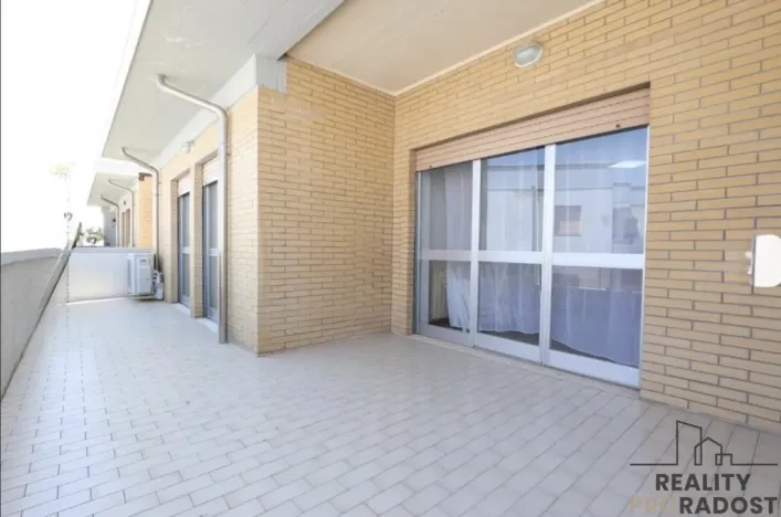 Prodej bytu 3+1, Lungomare Italia,Villa Rosa,Itálie, 84 m2