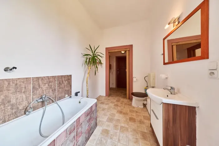 Prodej bytu 2+kk, Svoboda nad Úpou, Úpská, 48 m2