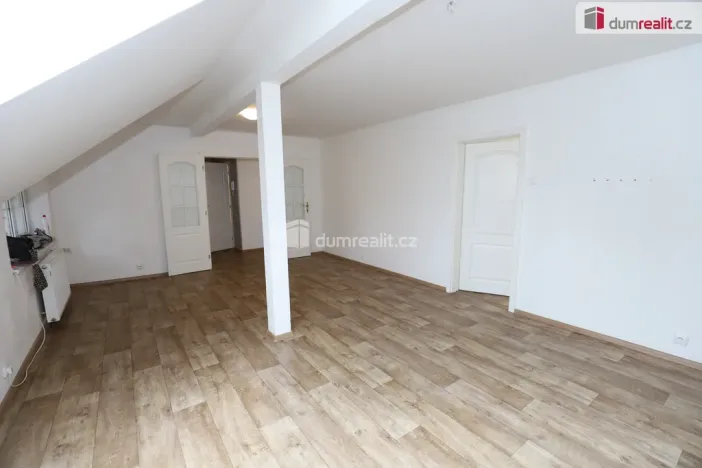 Pronájem bytu 3+1, Zádub-Závišín - Zádub, 100 m2