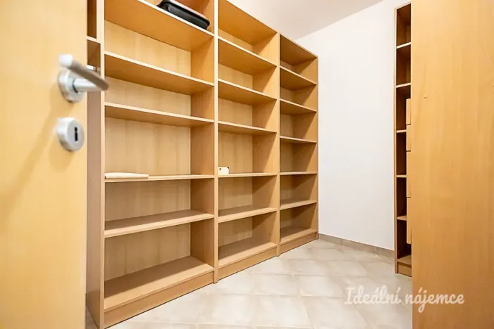 Pronájem bytu 2+kk, Praha - Strašnice, Na hroudě, 72 m2