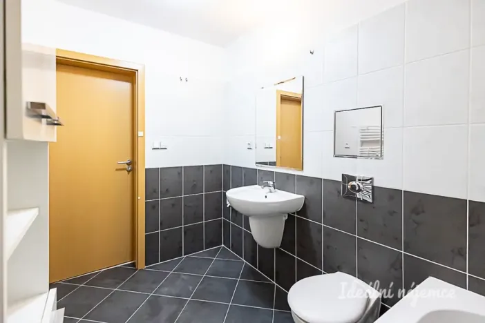 Pronájem bytu 2+kk, Praha - Strašnice, Na hroudě, 72 m2