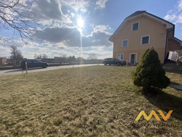 Pronájem bytu 4+kk, Lochenice, 115 m2