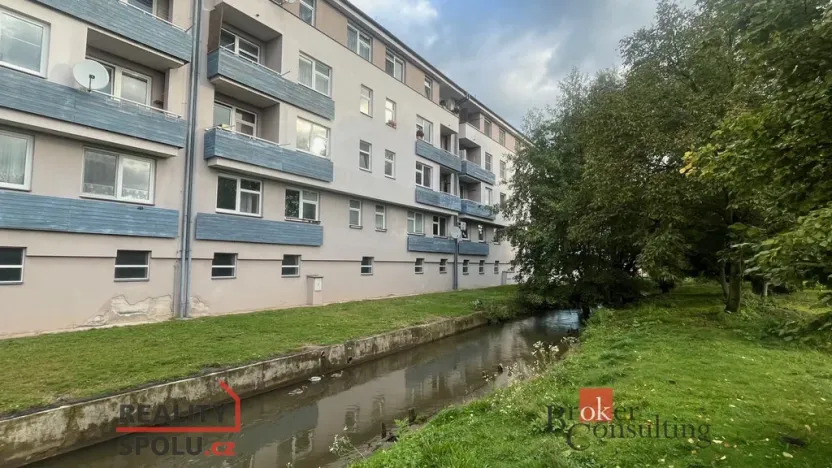Pronájem bytu 2+kk, Hradec Králové - Kukleny, Pražská třída, 47 m2