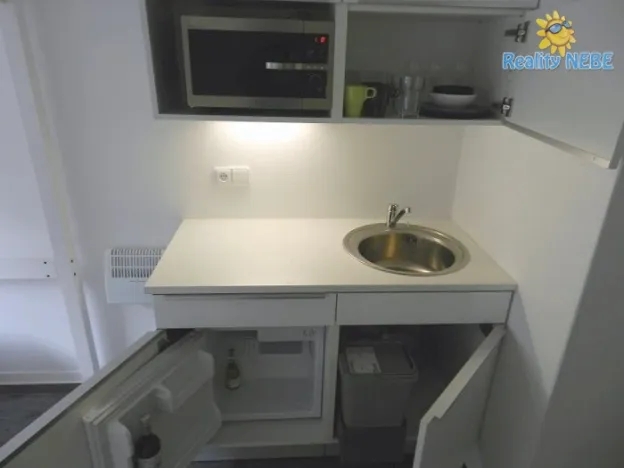 Pronájem bytu 1+kk, Praha - Hlubočepy, Lamačova, 15 m2