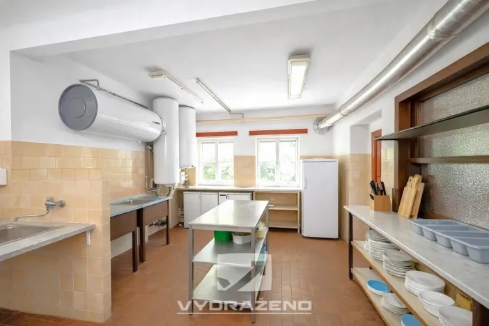 Prodej ubytování, Dolní Dvůr, 280 m2
