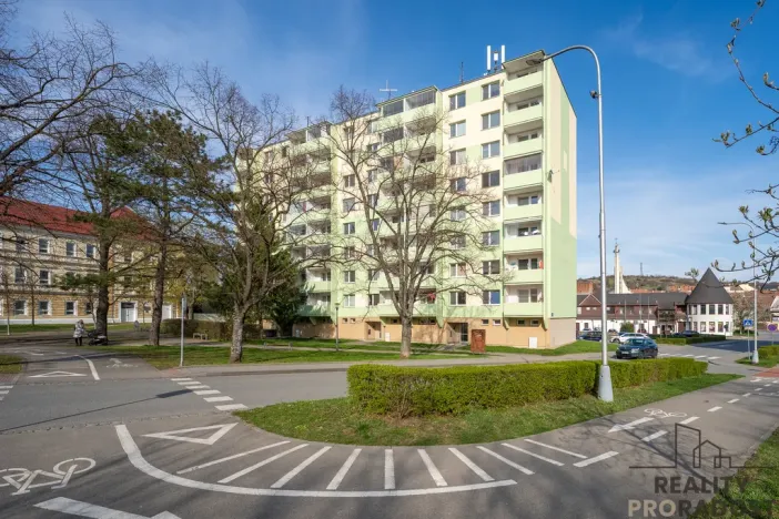 Prodej bytu 3+1, Hustopeče, Masarykovo nám., 72 m2