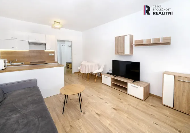 Pronájem bytu 2+kk, Zlín, Javorová, 34 m2