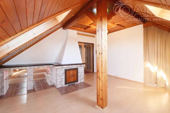 Prodej rodinného domu, Statenice - Černý Vůl, Kralupská, 210 m2