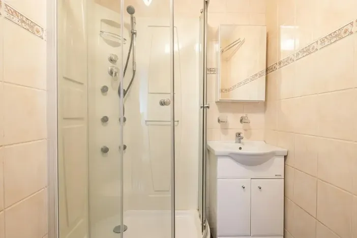 Pronájem bytu 2+1, Teplice, Buzulucká, 55 m2