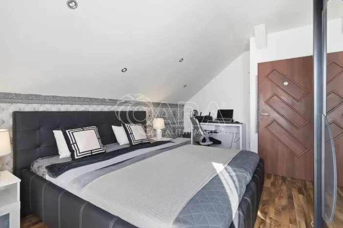 Prodej rodinného domu, Průhonice, U Cihelny, 200 m2