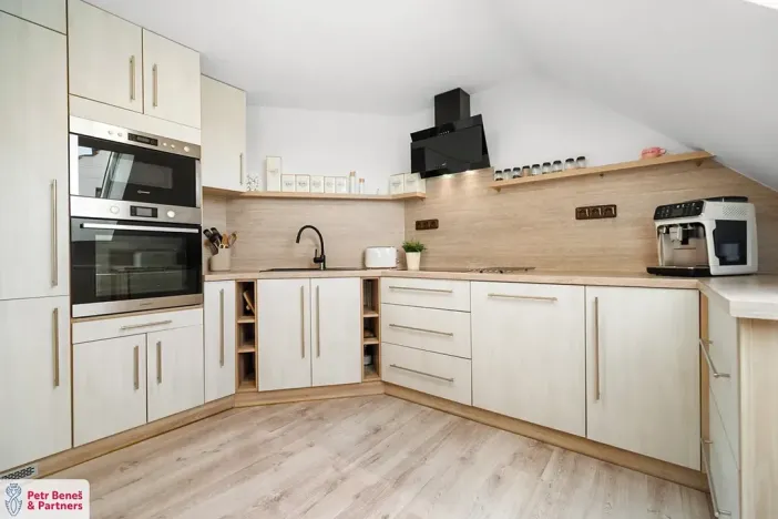 Prodej rodinného domu, Kolešov, 198 m2