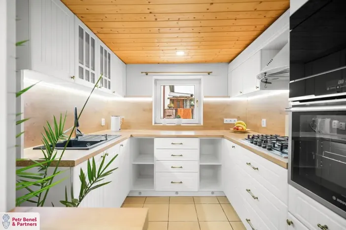 Prodej rodinného domu, Kolešov, 198 m2