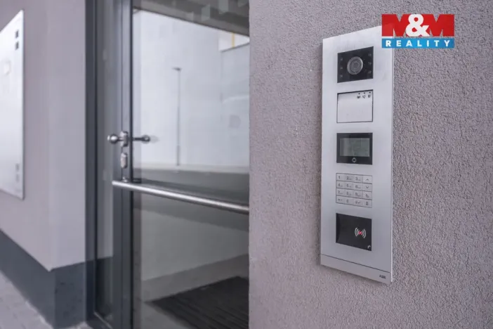 Pronájem bytu 1+kk, Praha, 35 m2