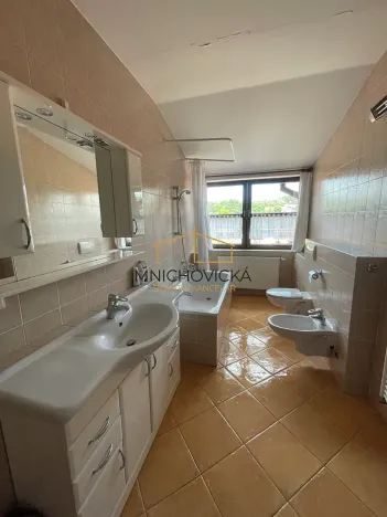 Pronájem bytu 3+kk, Žebrák, Náměstí, 87 m2