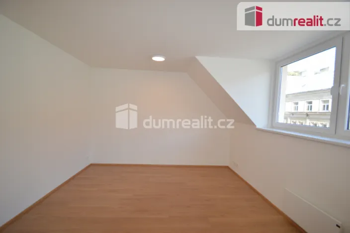 Pronájem bytu 1+kk, Praha - Nusle, Marie Cibulkové, 30 m2