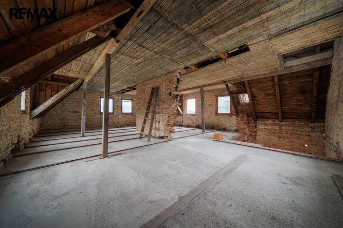 Prodej rodinného domu, Karlovy Vary, Fügnerova, 474 m2