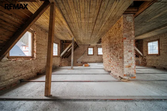 Prodej rodinného domu, Karlovy Vary, Fügnerova, 474 m2