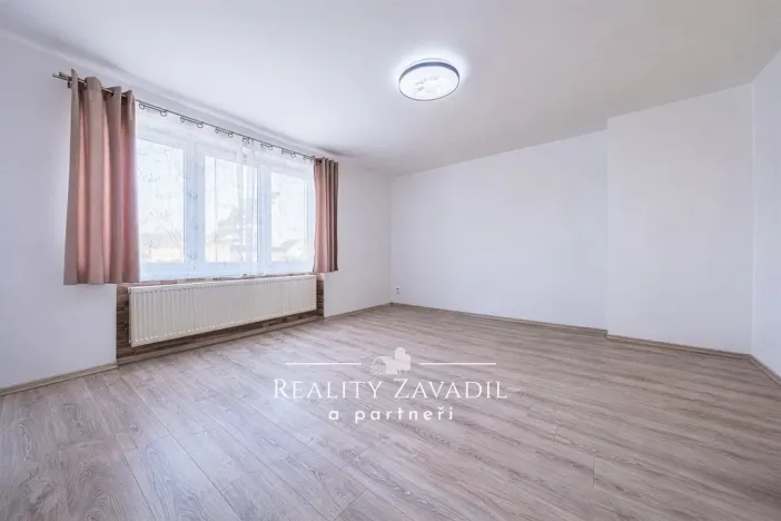 Prodej bytu 3+1, Nespeky, Benešovská, 62 m2