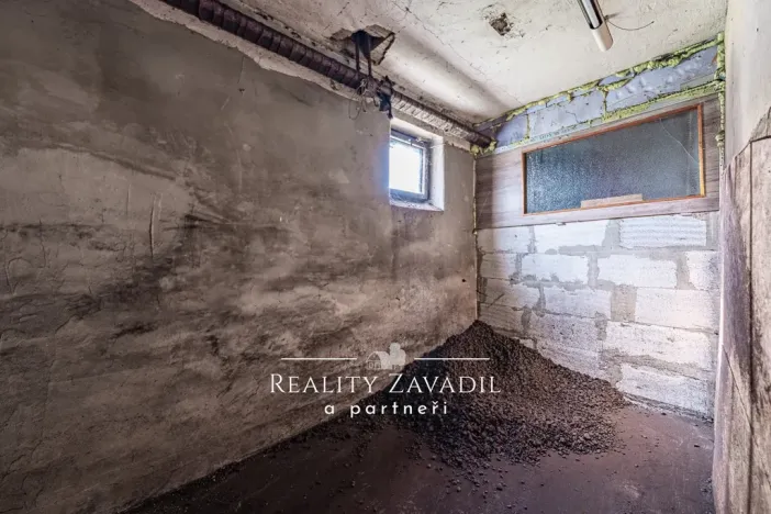 Prodej bytu 3+1, Nespeky, Benešovská, 62 m2