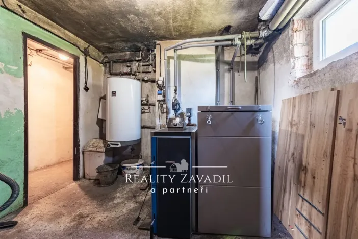 Prodej bytu 3+1, Nespeky, Benešovská, 62 m2