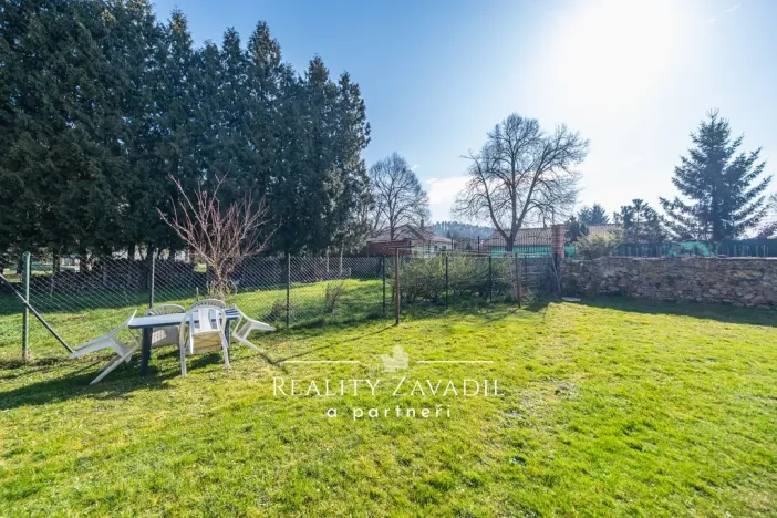 Prodej bytu 3+1, Nespeky, Benešovská, 62 m2