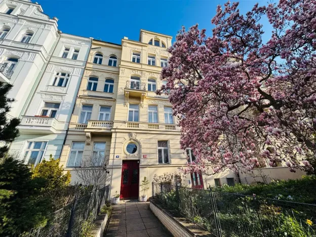 Pronájem bytu 2+1, Praha - Vinohrady, Dykova, 90 m2