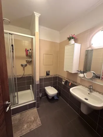 Prodej bytu 3+kk, Karlovy Vary, Jateční, 104 m2