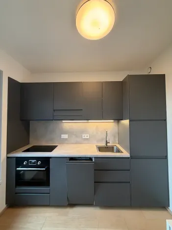 Pronájem bytu 1+kk, Praha - Strašnice, Michelangelova, 35 m2