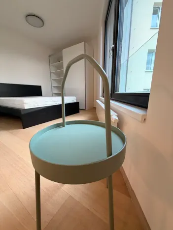 Pronájem bytu 1+kk, Praha - Strašnice, Michelangelova, 35 m2