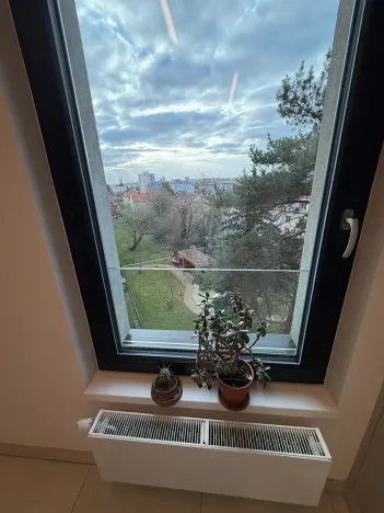 Pronájem bytu 1+kk, Praha - Strašnice, Michelangelova, 35 m2