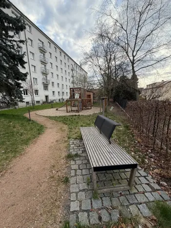 Pronájem bytu 1+kk, Praha - Strašnice, Michelangelova, 35 m2