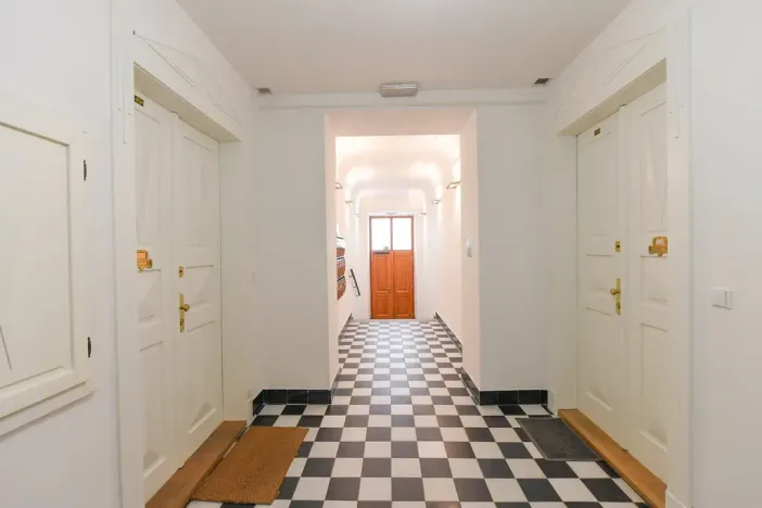 Pronájem bytu 3+kk, Praha - Vršovice, Bulharská, 87 m2