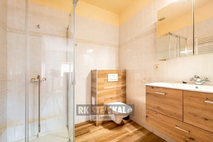 Prodej rodinného domu, Brloh, 430 m2