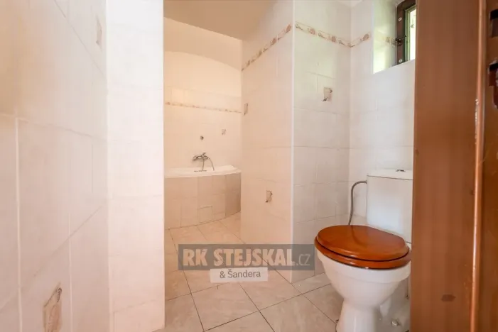 Prodej zemědělské usedlosti, Brloh, 430 m2