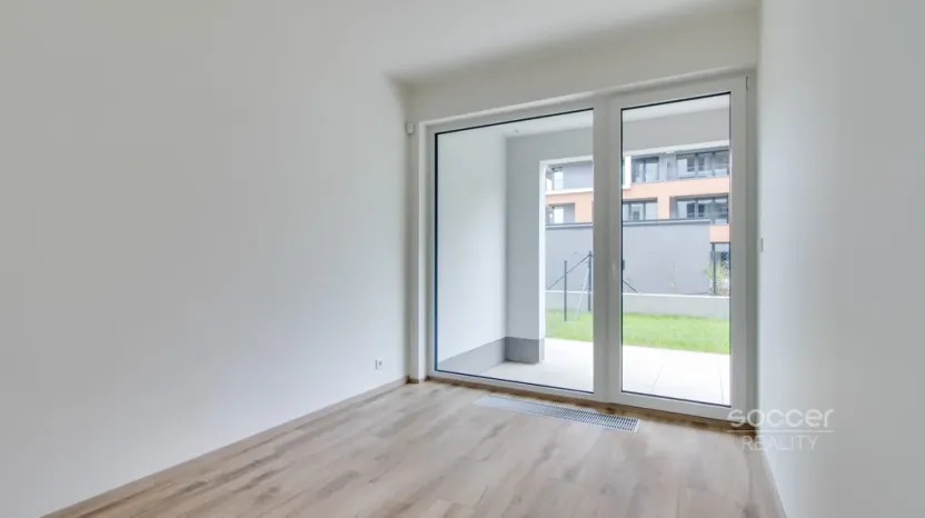 Pronájem bytu 2+kk, Praha - Hloubětín, Domalípova, 127 m2