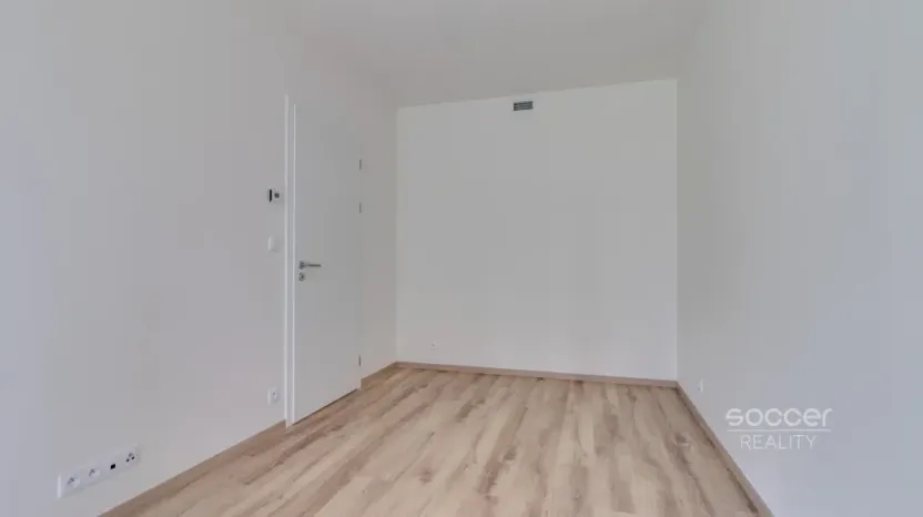 Pronájem bytu 2+kk, Praha - Hloubětín, Domalípova, 127 m2