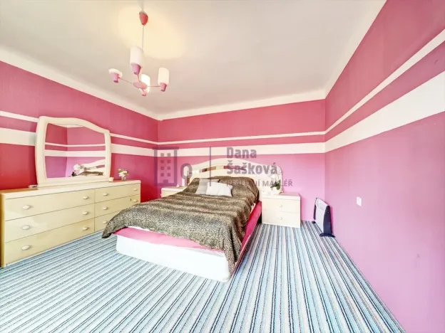 Prodej rodinného domu, Častrov, 214 m2