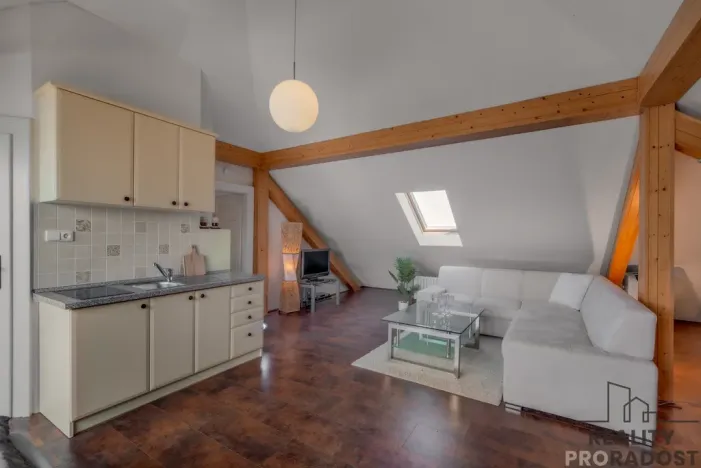 Prodej vily, Šumná, 405 m2