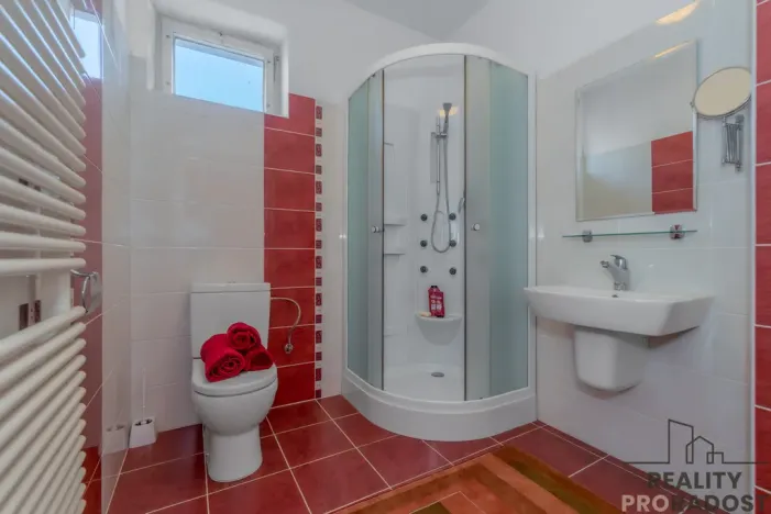 Prodej vily, Šumná, 405 m2