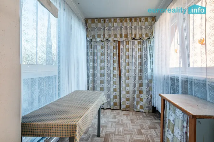 Prodej bytu 3+1, Ostrov, Horská, 72 m2