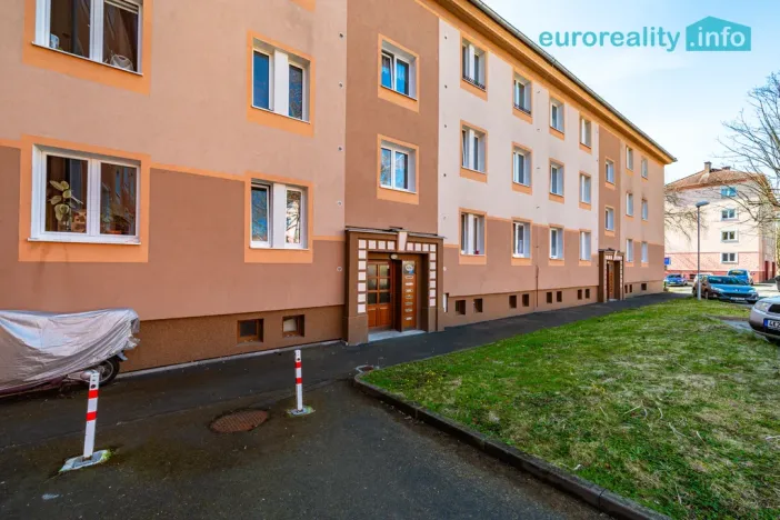 Prodej bytu 3+1, Ostrov, Horská, 72 m2