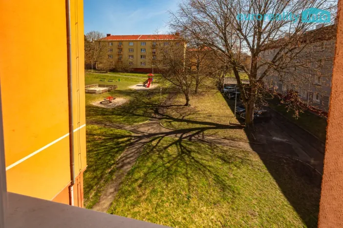 Prodej bytu 3+1, Ostrov, Horská, 72 m2