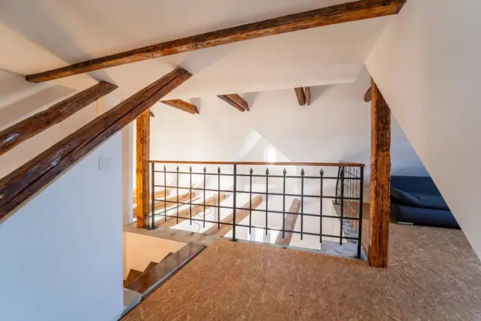 Prodej rodinného domu, Žleby, Školní, 218 m2