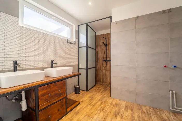 Prodej rodinného domu, Žleby, Školní, 218 m2